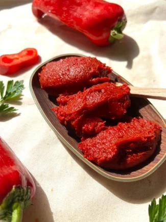 Lezzetin Sırrı: Biber Salçası ile Yemeğinizi Zenginleştirin